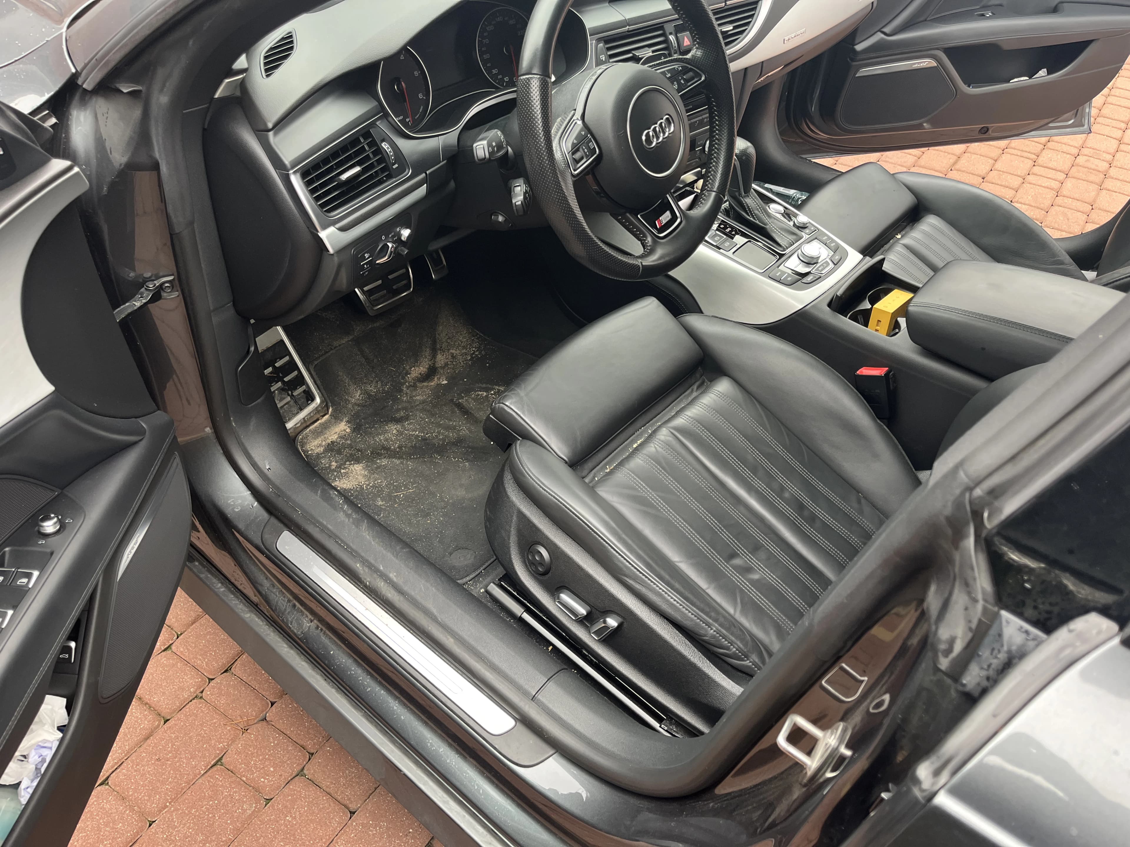 Mercedes A-Klasa – przed i po czyszczeniu